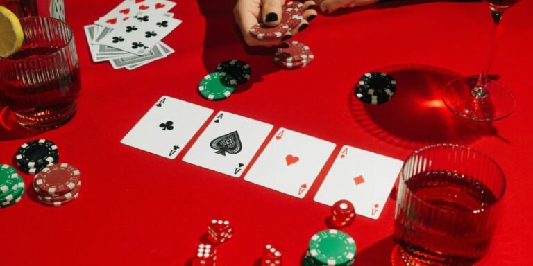 데이터 전송 속도의 향상이 가져온 시장 구조의 다층화와 복잡성